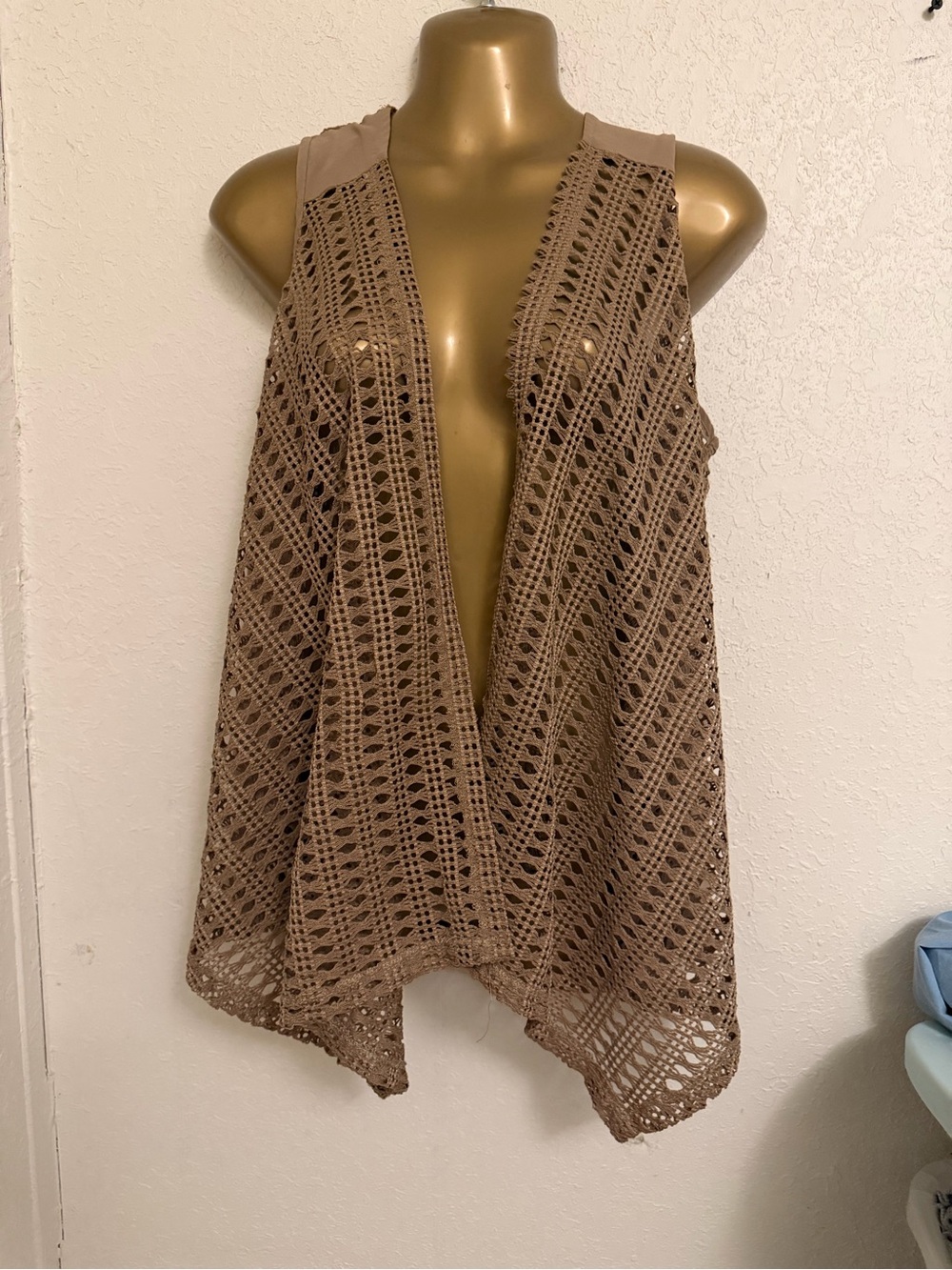 HeartSoul Crochet Sleeveless Vest in Brown